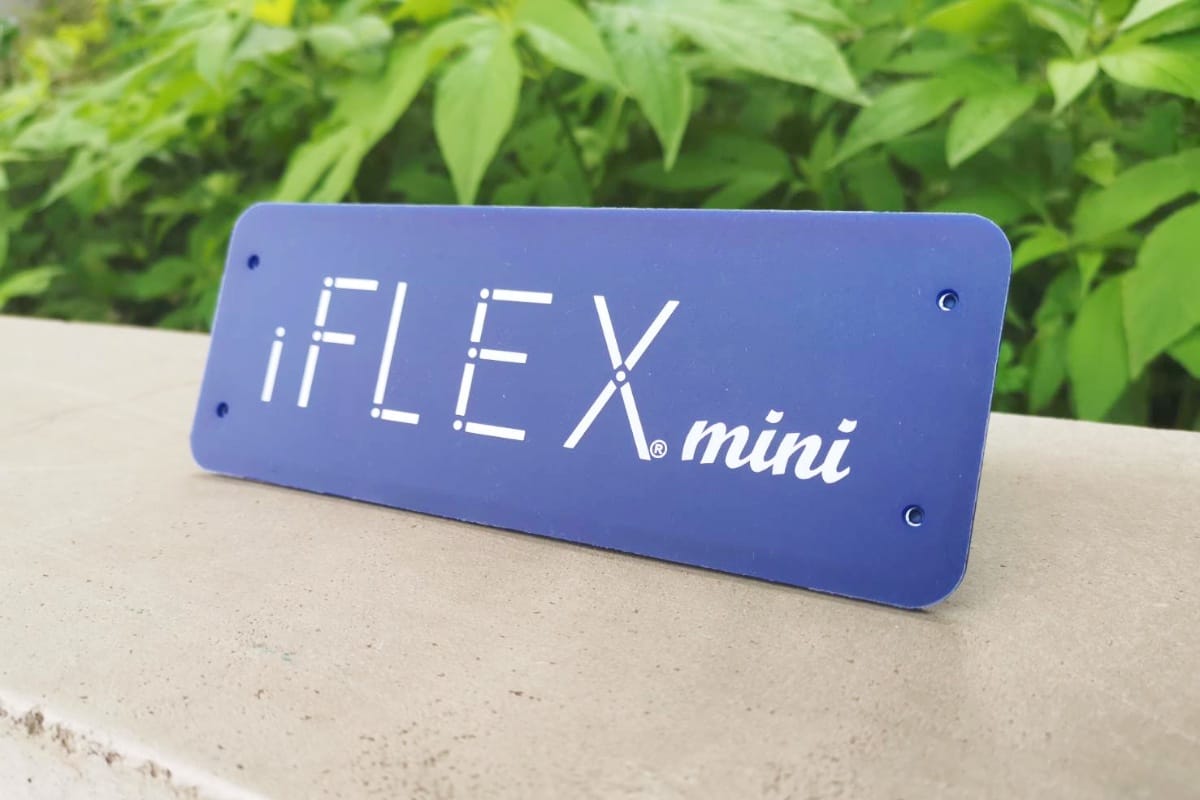 iFLEXはフレキシブルな板